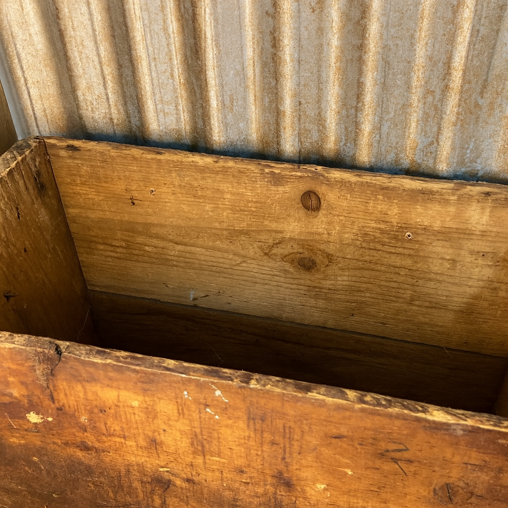 Vintage Shell Golden SAE 60 Motor Oil Crate